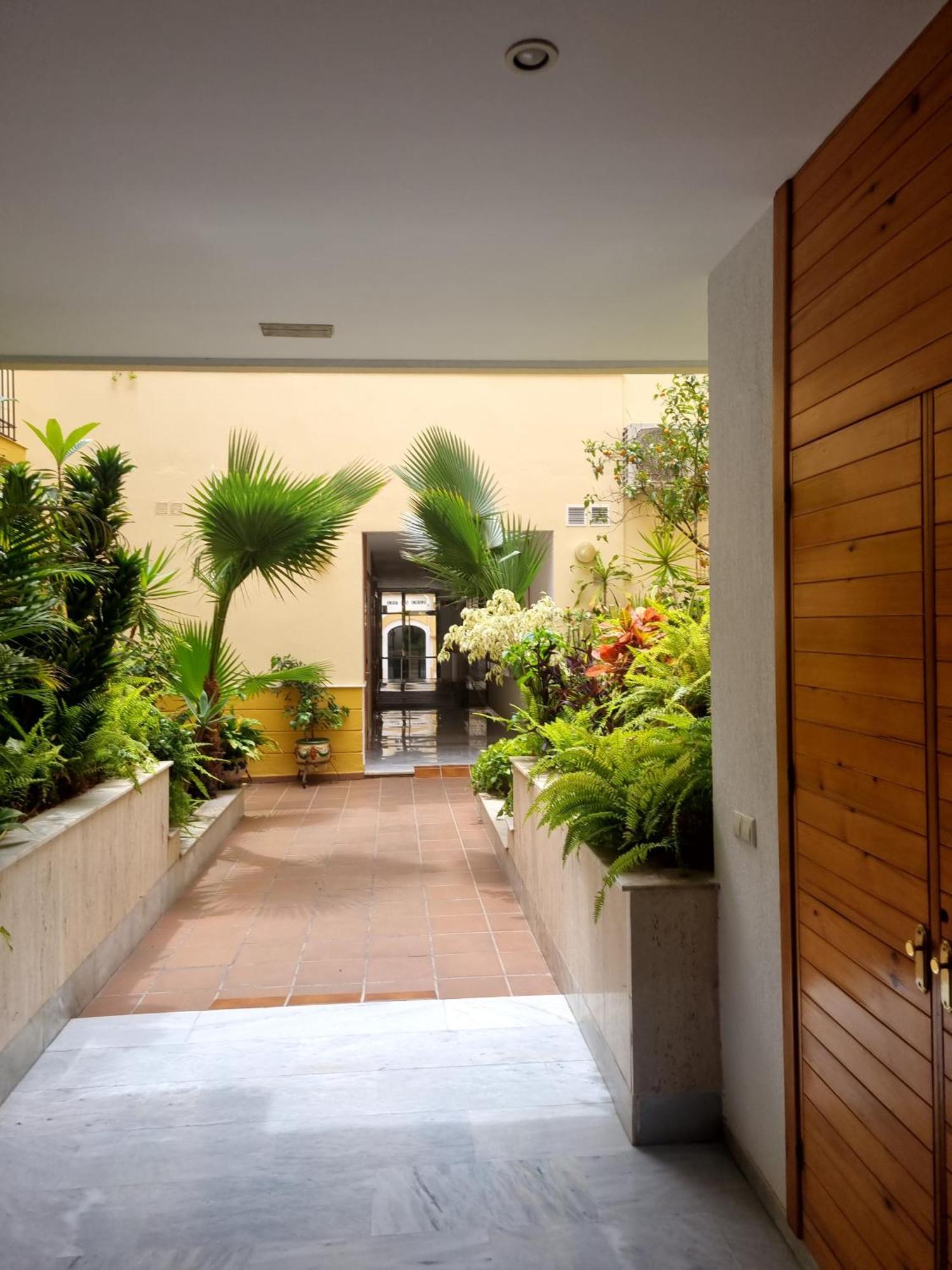 Apartment Side Heaven *