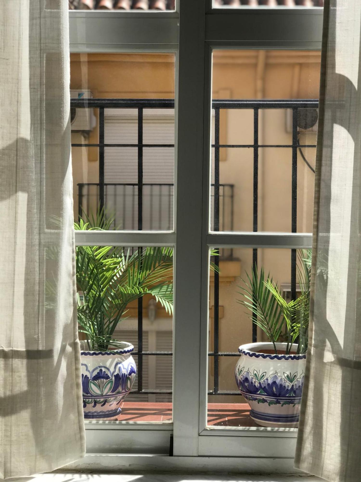 Apartment Side Heaven